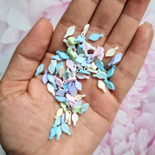 100pcs Pastel Tiny Leaves