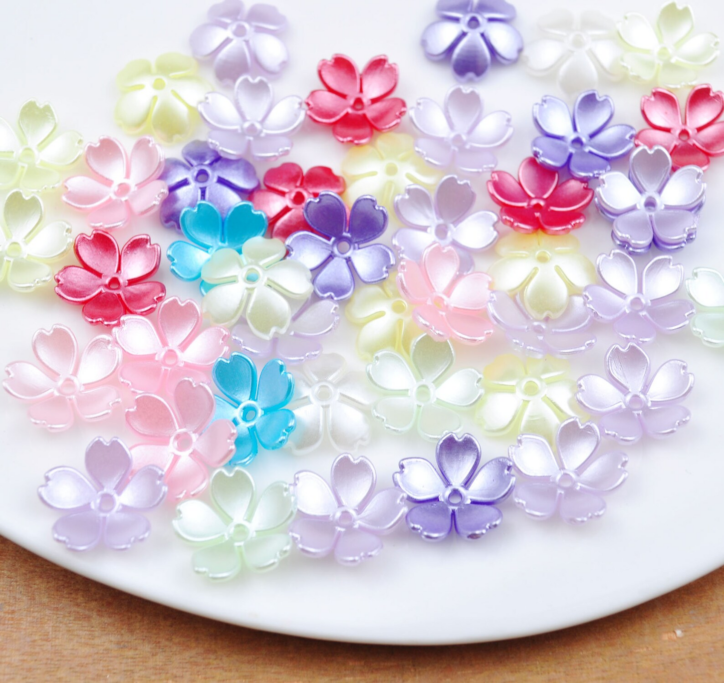 100pcs Matte Colorful Acrylic Flower Beads - Pastel, Floral, And Golden Designs for Women'S And Men'S Bracelets, Necklaces, Earrings, Phone Chains, Pendants, Hair Additions, And Crafts
