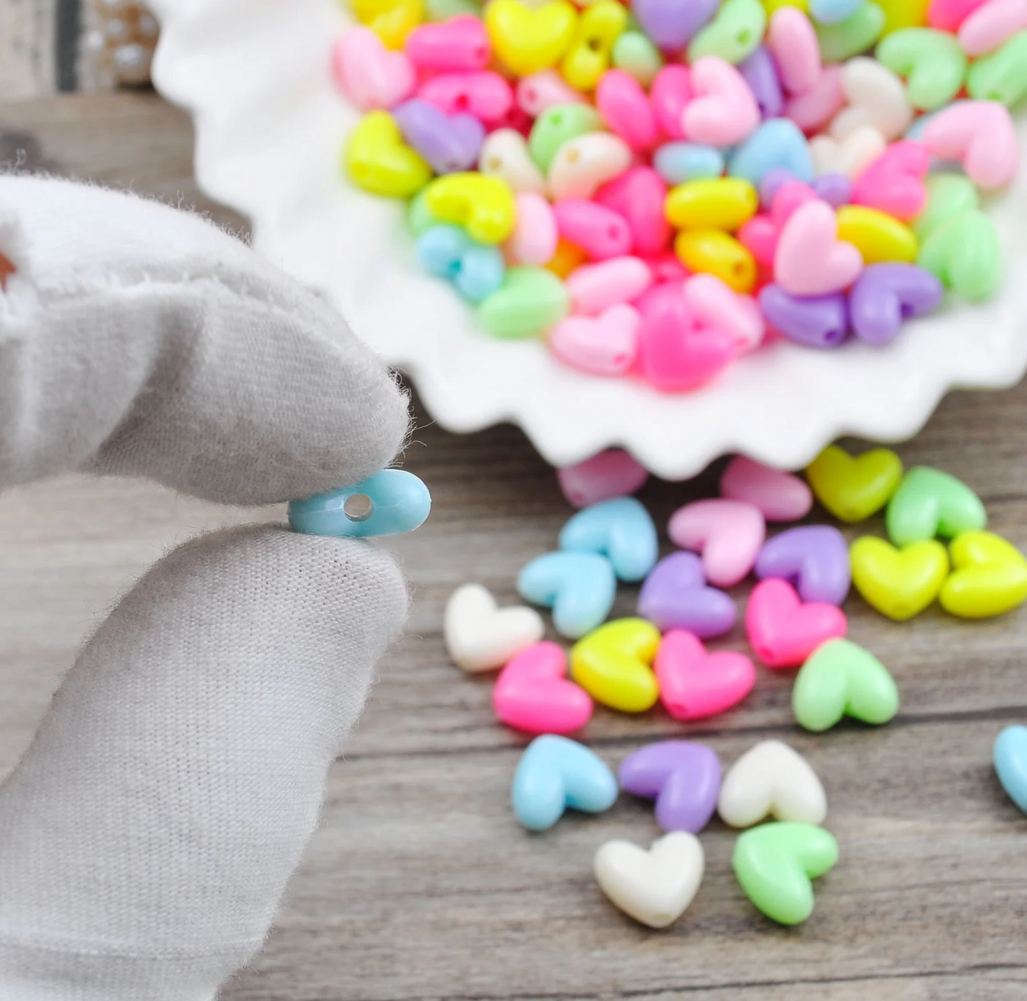 10pcs Colorful Acrylic Heart Beads