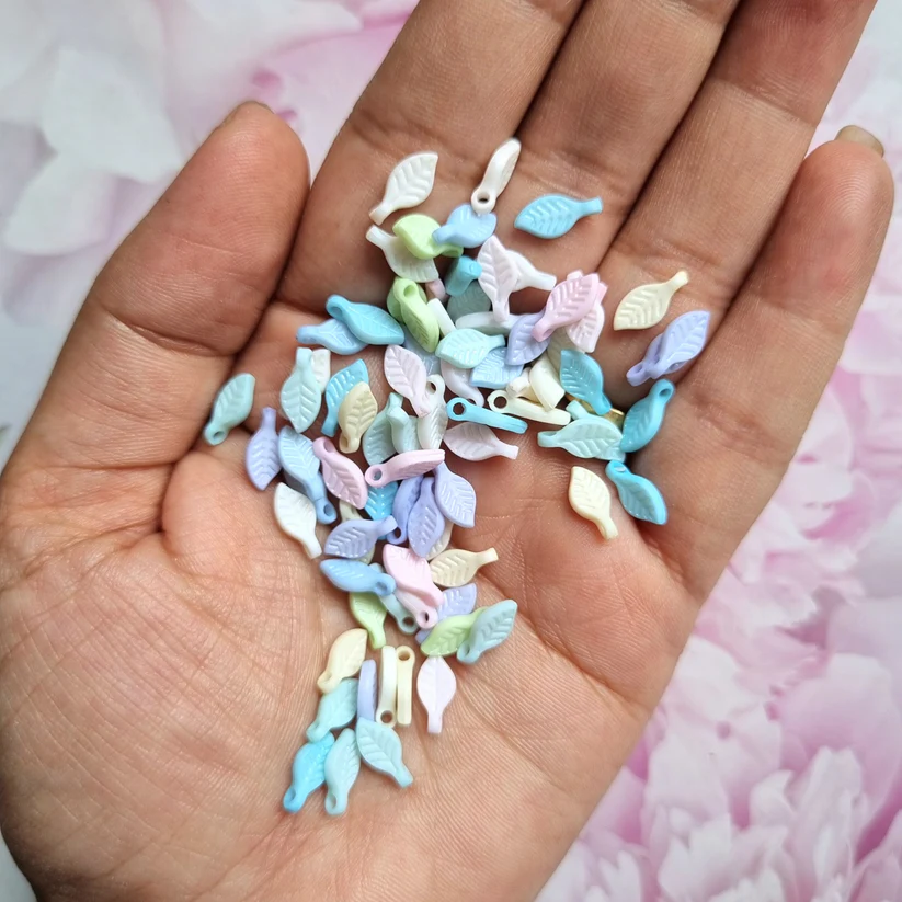 100pcs Pastel Tiny Leaves