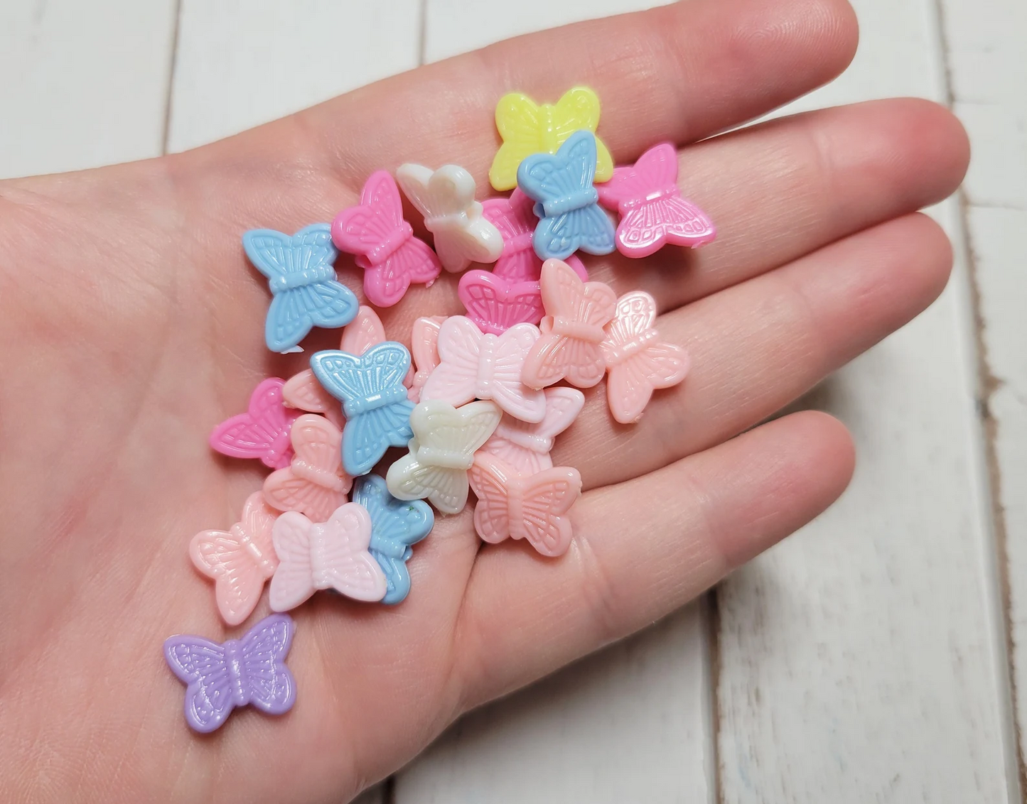 18 pcs Acrylic Butterfly Beads - Assorted Pastel Butterfly Beads