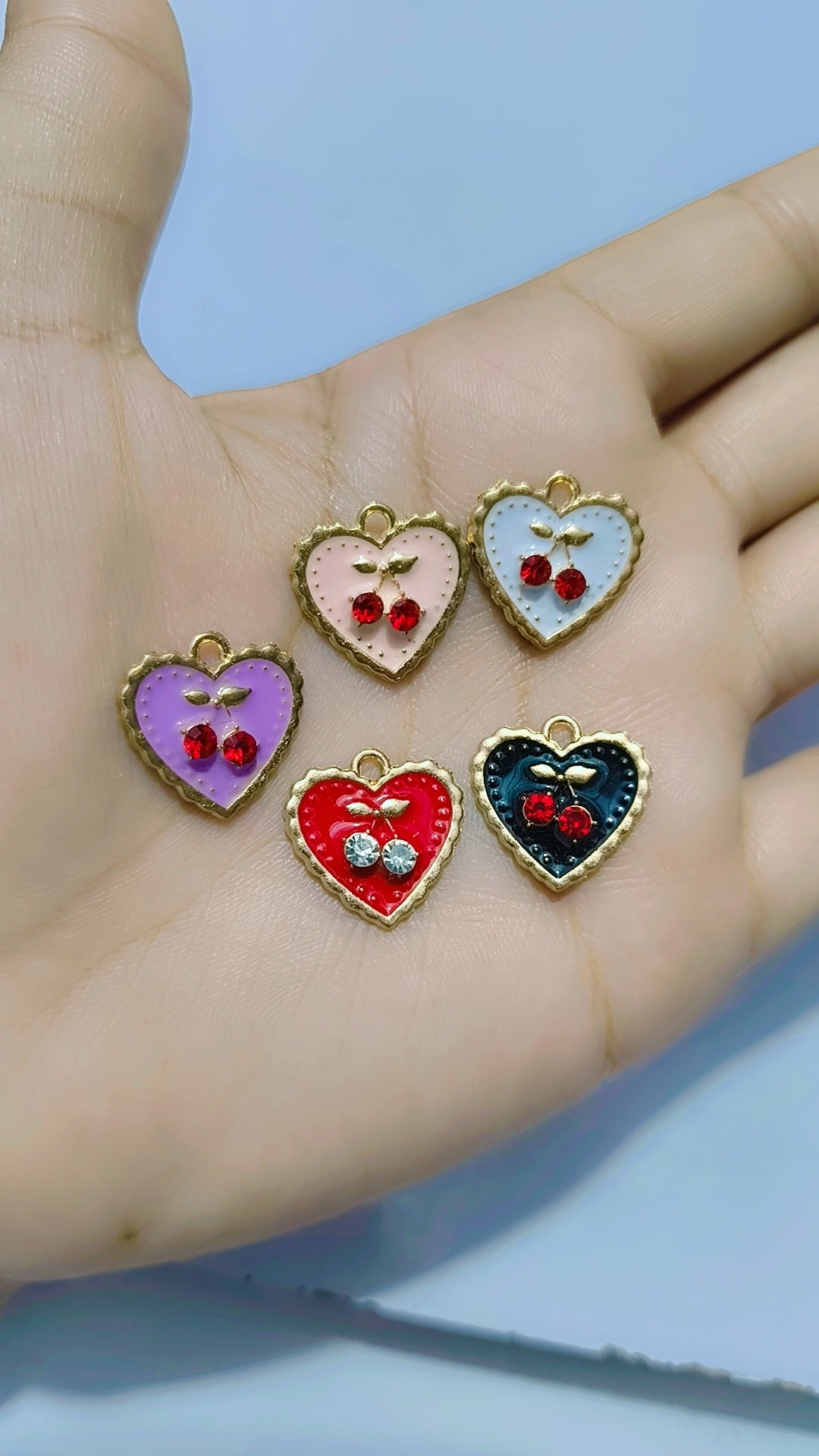 Beautiful heart pandent cahrms