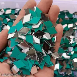Glass Diamond Shape Mirror Beads For Art And Craft And Also Used In Embroidery