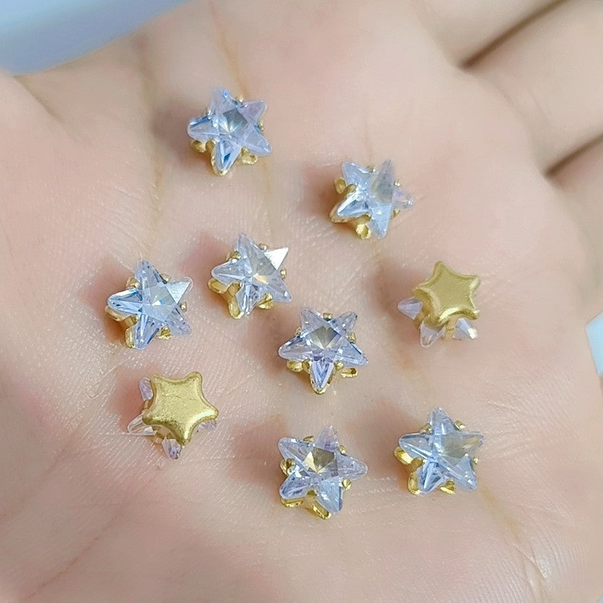 Pentagram Zircon Rhinestones: 8mm Sparkling Star Gems, DIY Jewelry Making EmbroideryMaterial Silver Rainbow Crystal Rhinestones in Golden Metal Back Crown Prong Setting Claw for Craft, Jewellery Making, Earrings, Embroidery, Fabric, Chain etc (Star Shape)