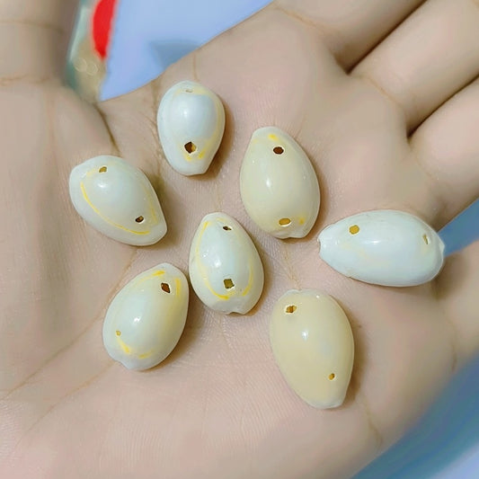 10pcs Small Bulk Cut Sea Beige Cowrie Shell Beads Beach for DIY Jewelry Gift