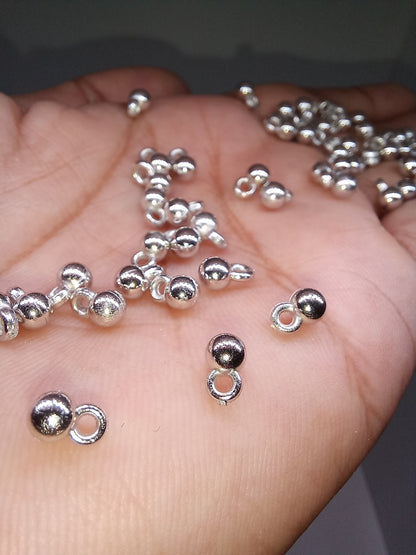 Plastic L'Oréal beads