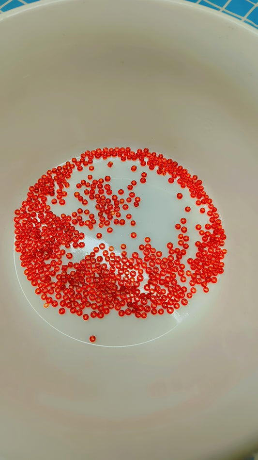 4mm Transparent Red Seed Beads for Jewelry Making 110 Grams About 1600pcs,6/0 Glass Craft Beads for Making Earrings, Bracelets, Pendants, Waist Jewelry, DIY Handmade Seed Beads