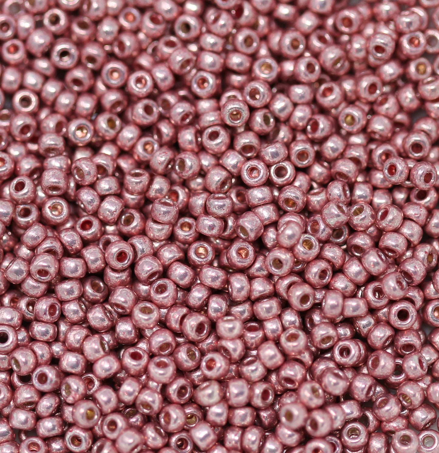 Size 11 Miyuki Seed Beads  Duracoat Galvanized Light Pink

WEIGHT:

30 Grams
