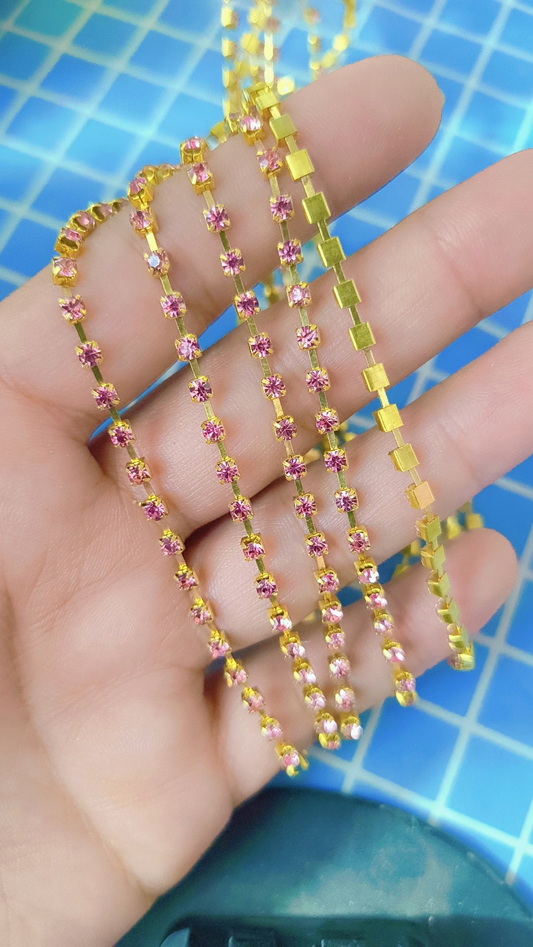Rhinestone Cup Chain 4mm CRYSTAL golden Plated